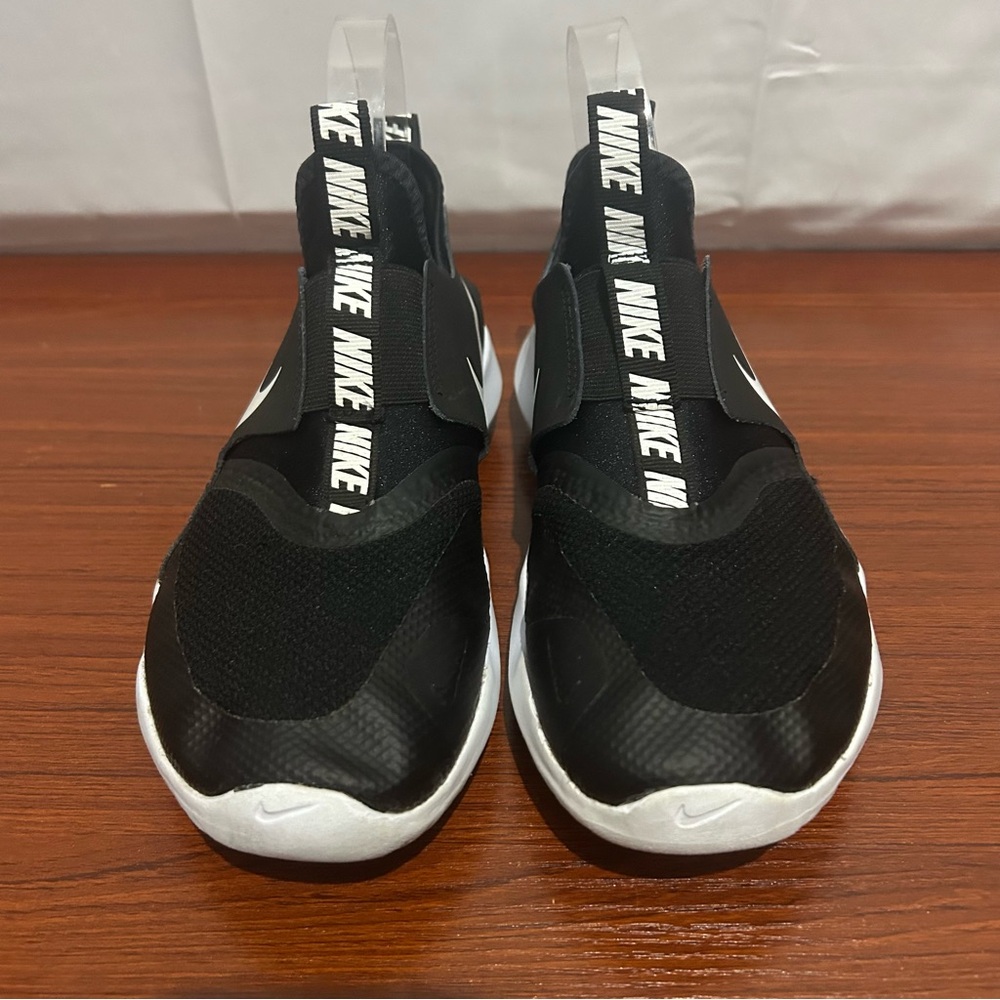 Boys NIKE Flex RUNNER AT4662001 Black Running Shoe Sneaker Tennis Shoe YOUTH 5